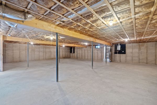 Basement Floor Installation in Des Moines