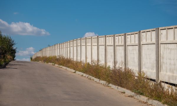 Cement Fence Installation in Des Moines